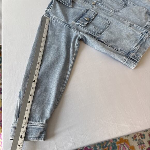 Democracy Women’s S Y2K Distressed Lightwash Denim Bomber Trucker Jacket 90s - Picture 8 of 9